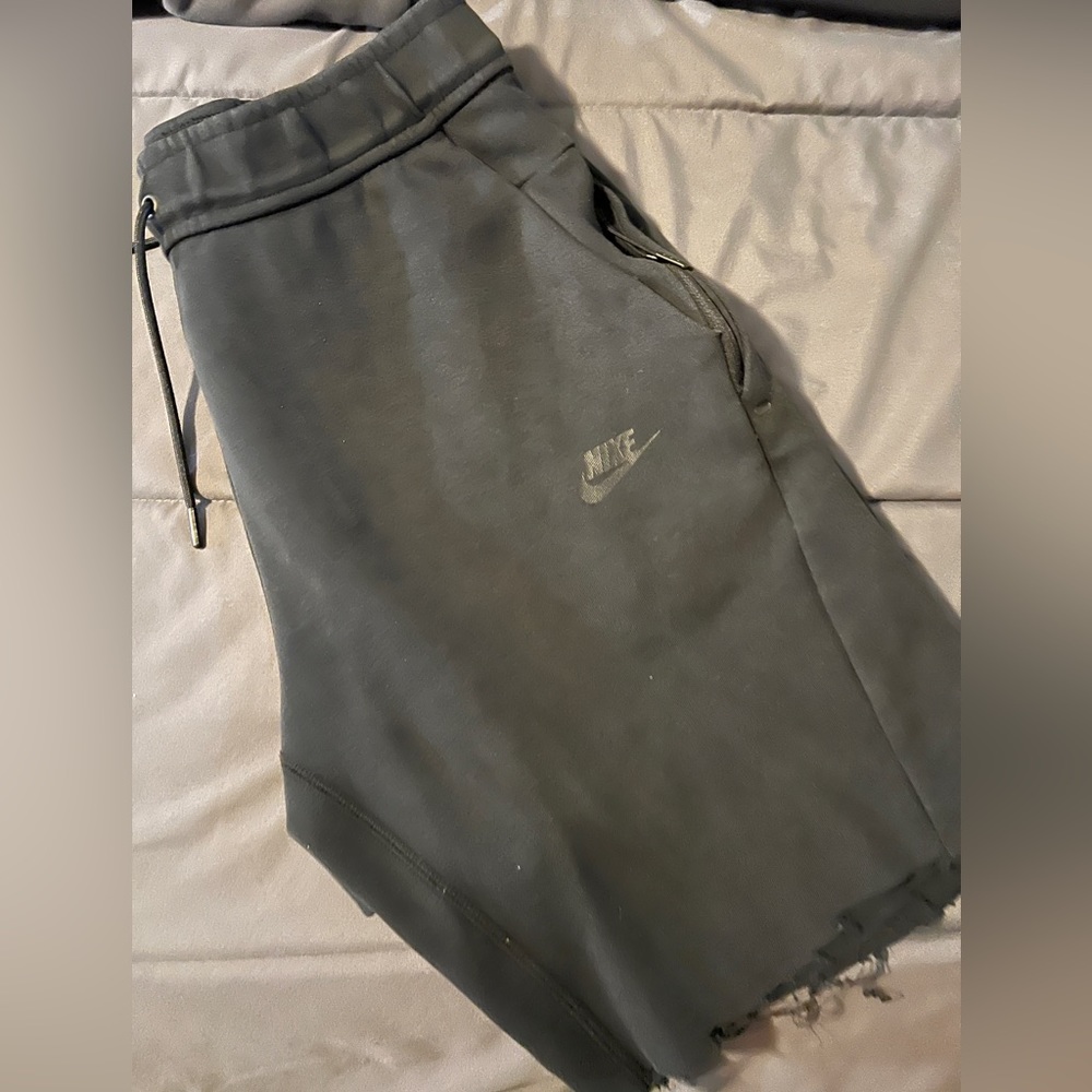 Nike tech fleece shorts